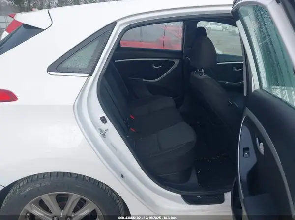 KMHD35LH1GU282770 2016 HYUNDAI ELANTRA - Image 8