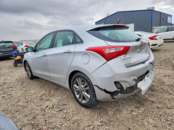 KMHD35LH1GU286558 2016 HYUNDAI ELANTRA - Image 2