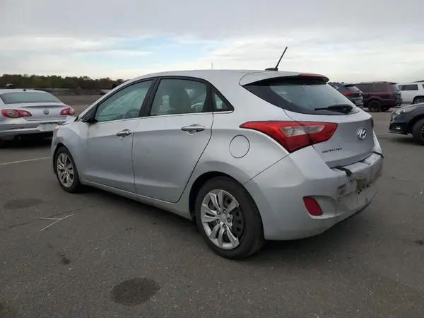 KMHD35LH1GU287449 2016 HYUNDAI ELANTRA - Image 2