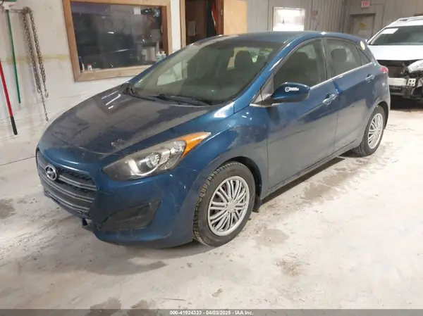 KMHD35LH1GU291565 2016 HYUNDAI ELANTRA - Image 2