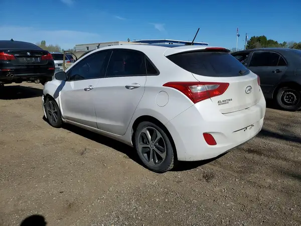 KMHD35LH1GU293493 2016 HYUNDAI ELANTRA - Image 2
