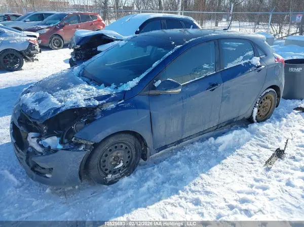 KMHD35LH1GU297446 2016 HYUNDAI ELANTRA - Image 2