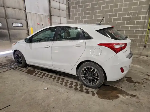 KMHD35LH1GU299326 2016 HYUNDAI ELANTRA - Image 2