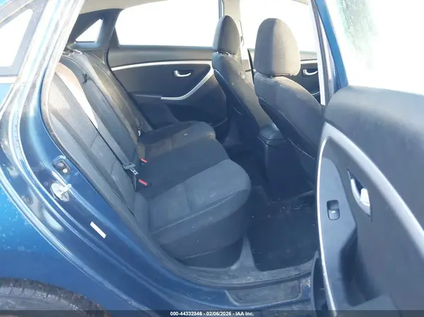 KMHD35LH1GU300457 2016 HYUNDAI ELANTRA - Image 8