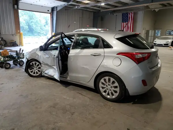 KMHD35LH1GU300619 2016 HYUNDAI ELANTRA - Image 2
