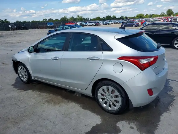 KMHD35LH1GU301849 2016 HYUNDAI ELANTRA - Image 2