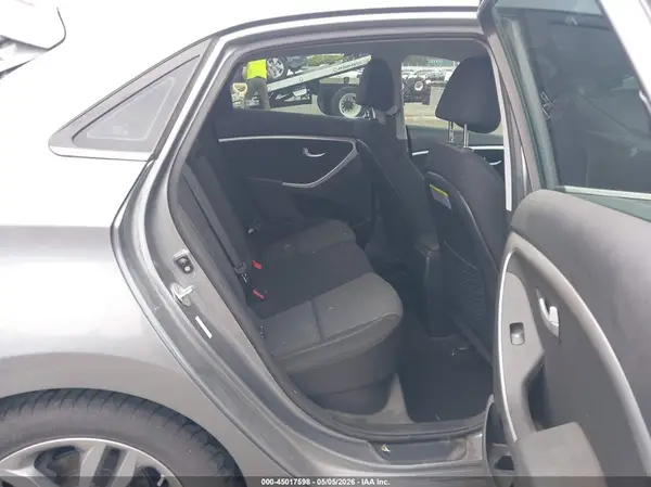 KMHD35LH1GU303388 2016 HYUNDAI ELANTRA - Image 8