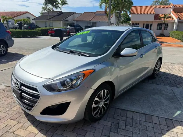 KMHD35LH1GU307859 2016 HYUNDAI ELANTRA - Image 2
