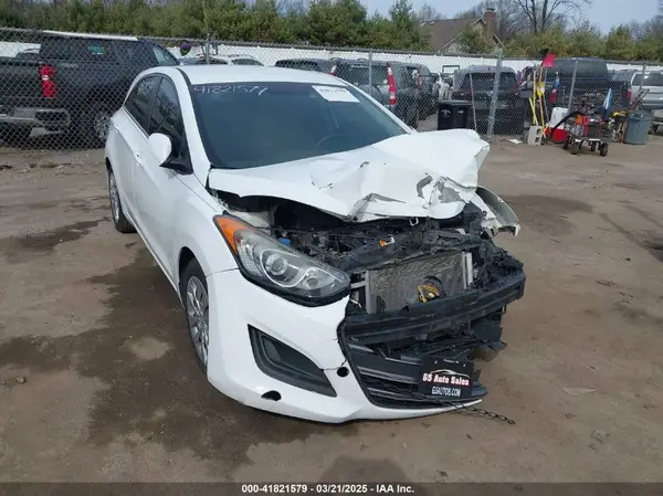 KMHD35LH1GU316545 2016 HYUNDAI ELANTRA - Image 1