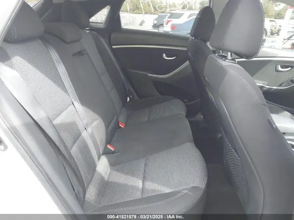 KMHD35LH1GU316545 2016 HYUNDAI ELANTRA - Image 8