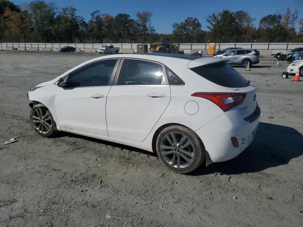 KMHD35LH1GU317341 2016 HYUNDAI ELANTRA - Image 2