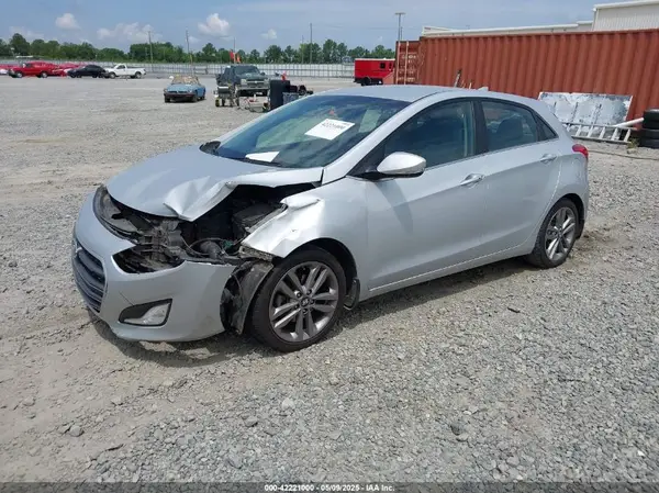 KMHD35LH1GU318456 2016 HYUNDAI ELANTRA - Image 2