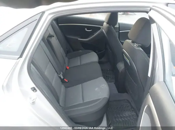 KMHD35LH1GU320157 2016 HYUNDAI ELANTRA - Image 8