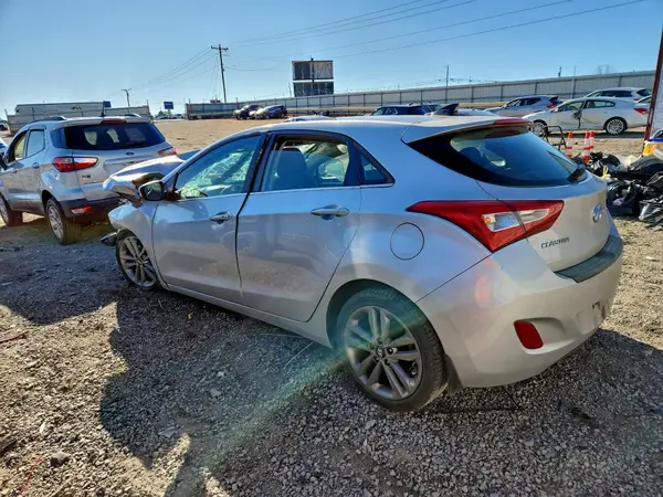 KMHD35LH1GU321440 2016 HYUNDAI ELANTRA - Image 2