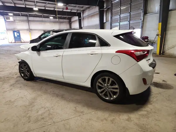 KMHD35LH1GU321938 2016 HYUNDAI ELANTRA - Image 2