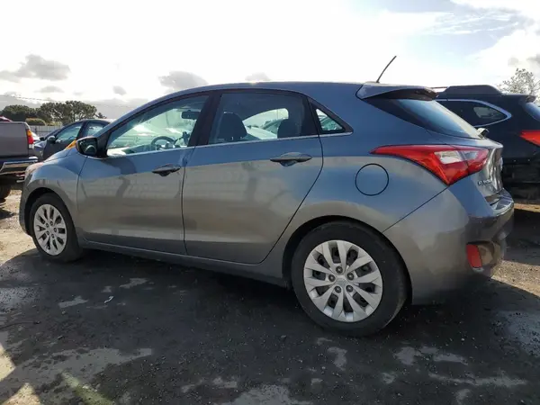 KMHD35LH1GU322801 2016 HYUNDAI ELANTRA - Image 2