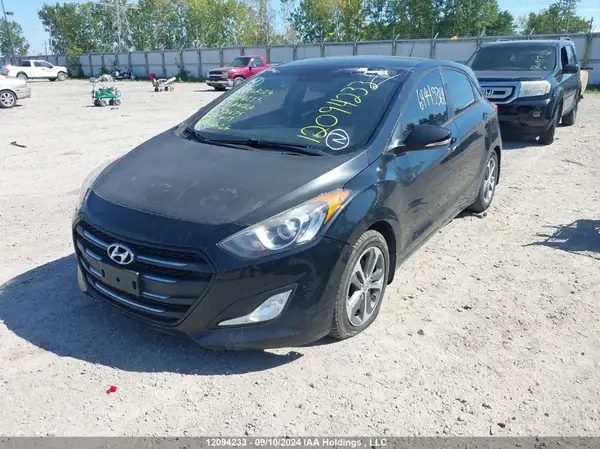 KMHD35LH1GU331675 2016 HYUNDAI ELANTRA - Image 2