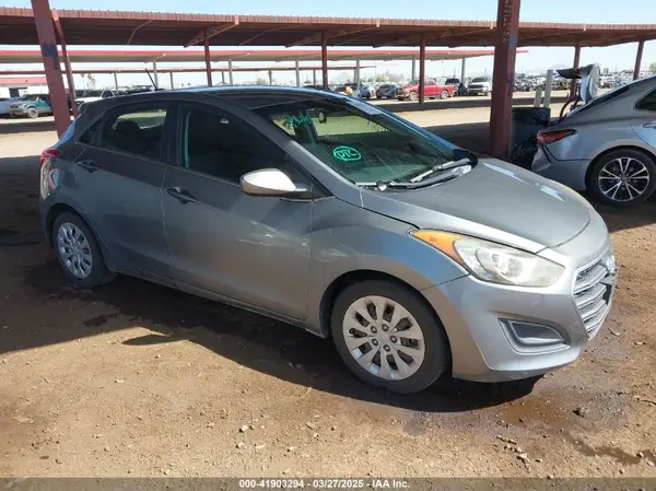 KMHD35LH1HU351152 2017 HYUNDAI ELANTRA - Image 1