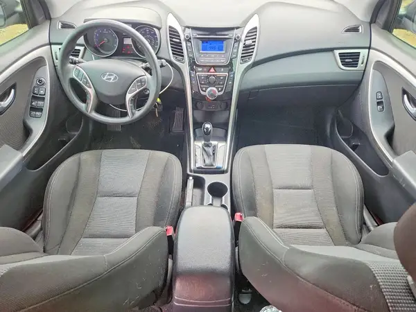KMHD35LH1HU354617 2017 HYUNDAI ELANTRA - Image 8