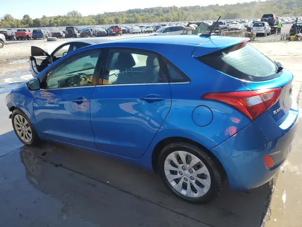 KMHD35LH1HU372387 2017 HYUNDAI ELANTRA - Image 2