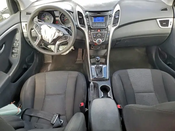 KMHD35LH1HU373779 2017 HYUNDAI ELANTRA - Image 8