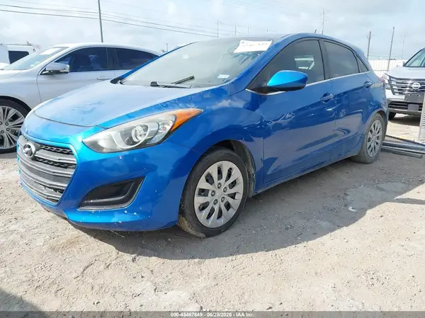 KMHD35LH1HU376889 2017 HYUNDAI ELANTRA - Image 2