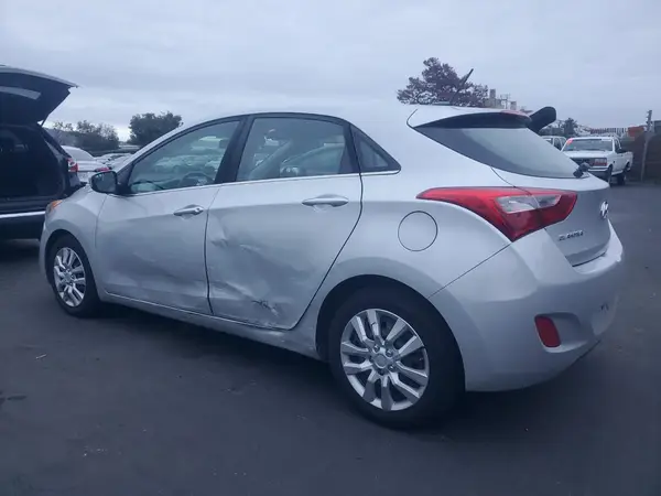 KMHD35LH1HU380652 2017 HYUNDAI ELANTRA - Image 2