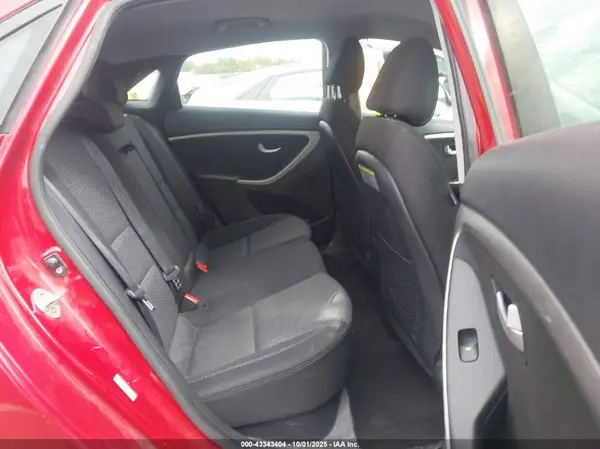 KMHD35LH1HU381008 2017 HYUNDAI ELANTRA - Image 8