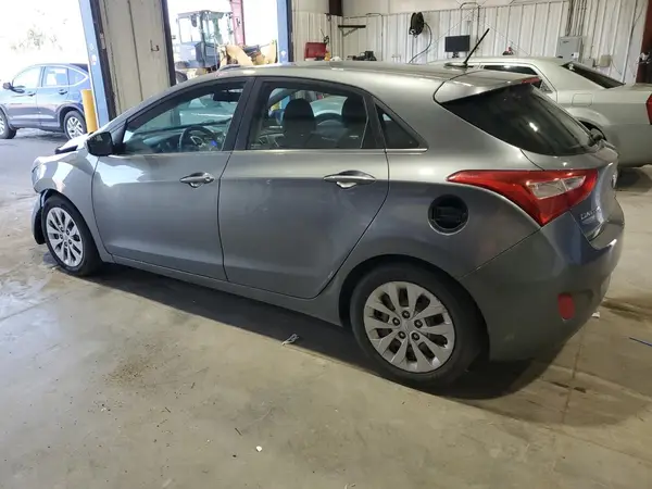 KMHD35LH1HU383776 2017 HYUNDAI ELANTRA - Image 2