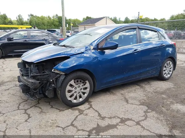 KMHD35LH2GU252984 2016 HYUNDAI ELANTRA - Image 2