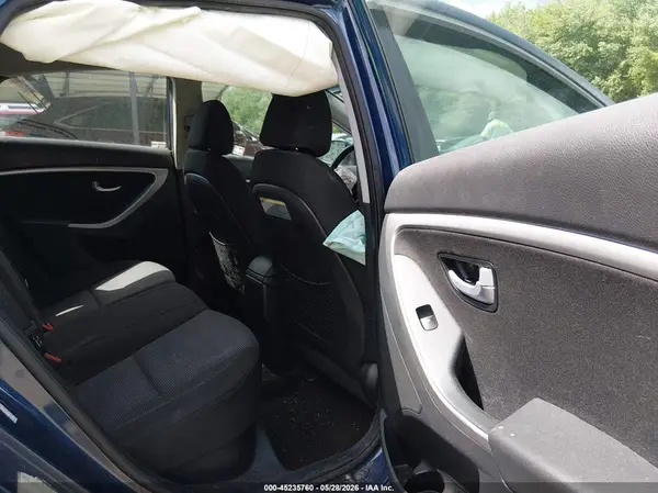 KMHD35LH2GU252984 2016 HYUNDAI ELANTRA - Image 8