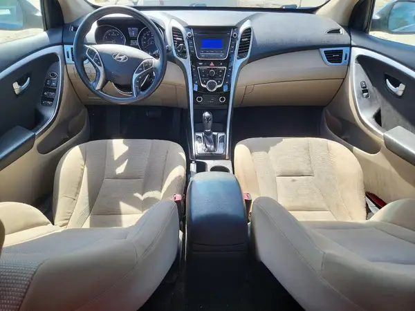 KMHD35LH2GU259613 2016 HYUNDAI ELANTRA - Image 8