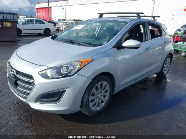 KMHD35LH2GU263483 2016 HYUNDAI ELANTRA - Image 2