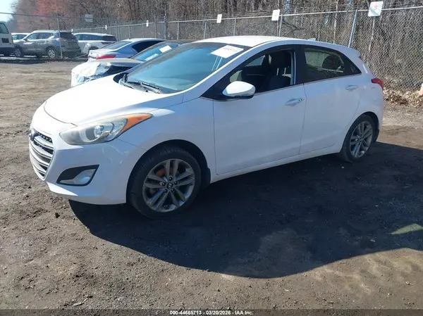 KMHD35LH2GU264830 2016 HYUNDAI ELANTRA - Image 2