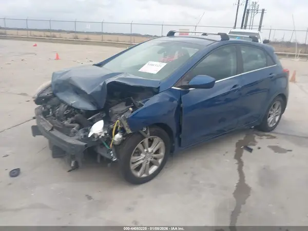 KMHD35LH2GU268151 2016 HYUNDAI ELANTRA - Image 2