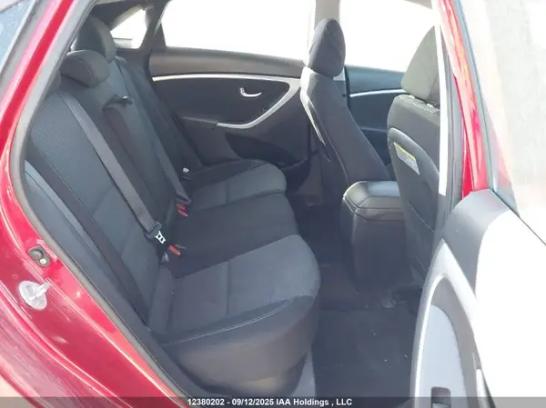 KMHD35LH2GU269185 2016 HYUNDAI ELANTRA - Image 8
