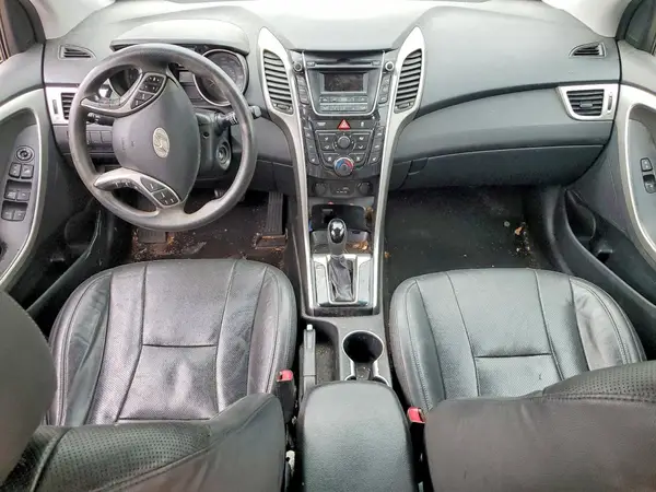 KMHD35LH2GU269249 2016 HYUNDAI ELANTRA - Image 8