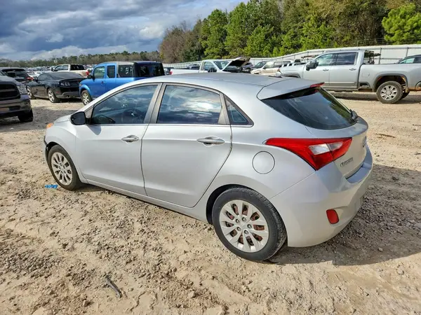 KMHD35LH2GU274015 2016 HYUNDAI ELANTRA - Image 2