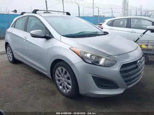 KMHD35LH2GU277769 2016 HYUNDAI ELANTRA - Image 1