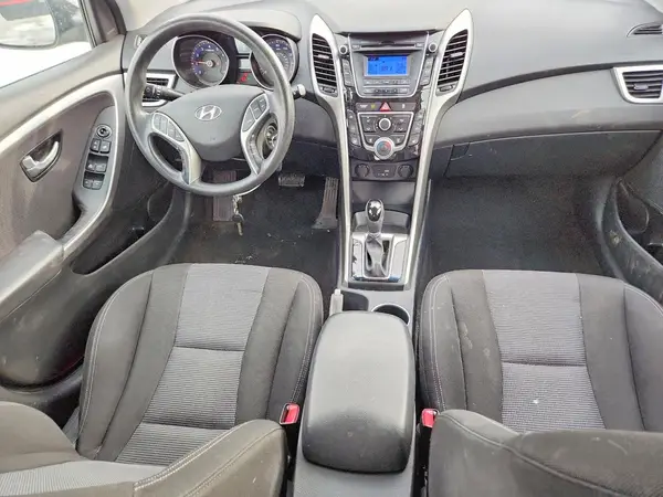 KMHD35LH2GU281014 2016 HYUNDAI ELANTRA - Image 8
