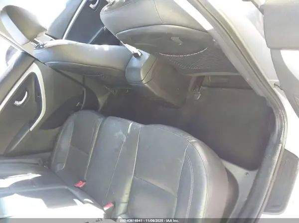 KMHD35LH2GU282695 2016 HYUNDAI ELANTRA - Image 8