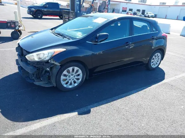 KMHD35LH2GU286116 2016 HYUNDAI ELANTRA - Image 2
