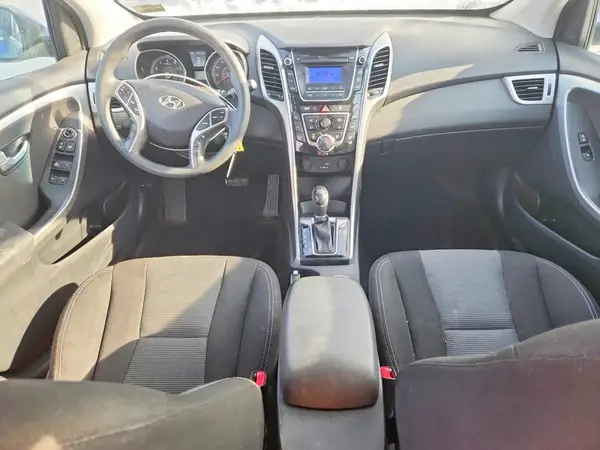 KMHD35LH2GU287010 2016 HYUNDAI ELANTRA - Image 8
