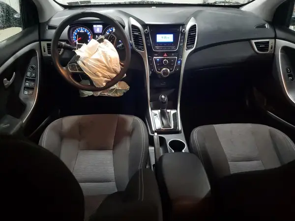KMHD35LH2GU287542 2016 HYUNDAI ELANTRA - Image 8