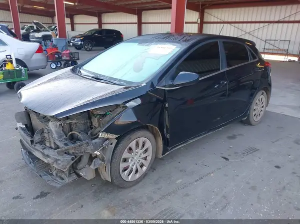 KMHD35LH2GU287721 2016 HYUNDAI ELANTRA - Image 2