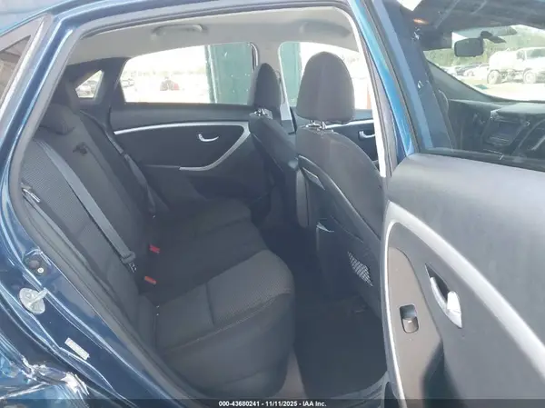 KMHD35LH2GU291588 2016 HYUNDAI ELANTRA - Image 8