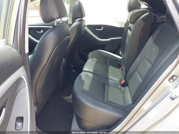 KMHD35LH2GU299013 2016 HYUNDAI ELANTRA - Image 8