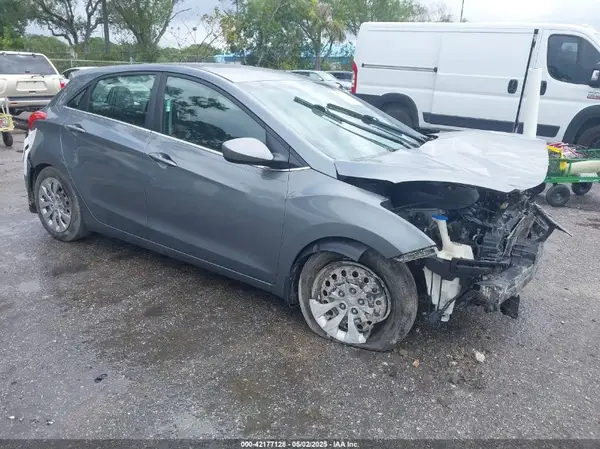 KMHD35LH2GU301973 2016 HYUNDAI ELANTRA - Image 1