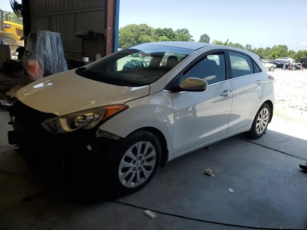 KMHD35LH2GU315856 2016 HYUNDAI ELANTRA - Image 1