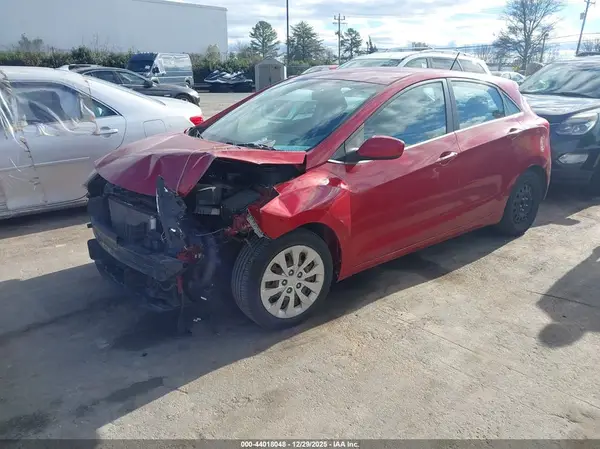 KMHD35LH2GU317932 2016 HYUNDAI ELANTRA - Image 2